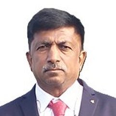 श्री. नितीन देशपांडे यांचे छायाचित्र — गट निदेशक / Group Instructor